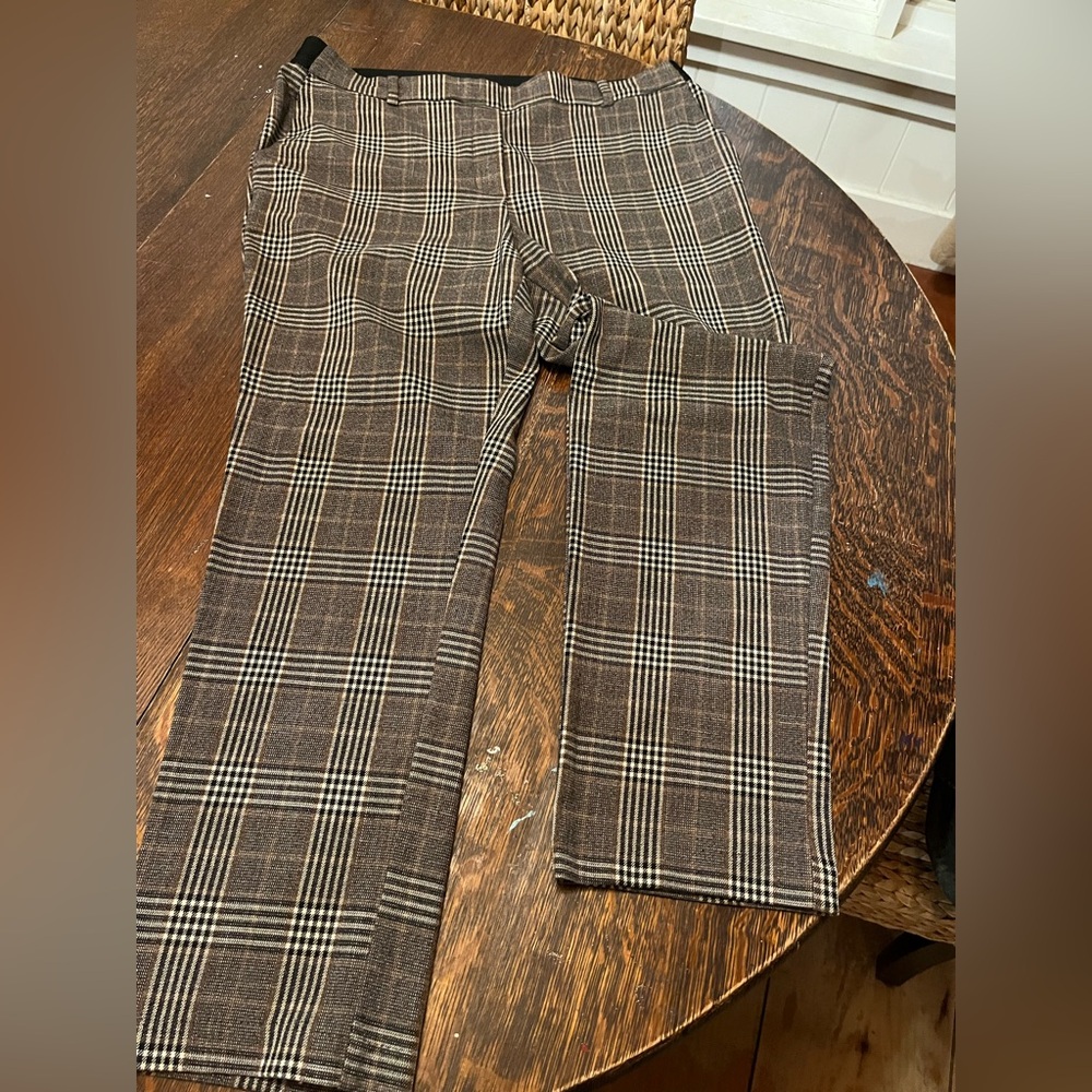 Women’s H & M plaid dress pants